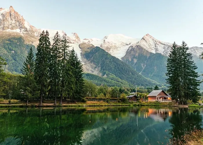 Apartment Chamois Blanc 2b - Comfortable Mont Blanc Haven